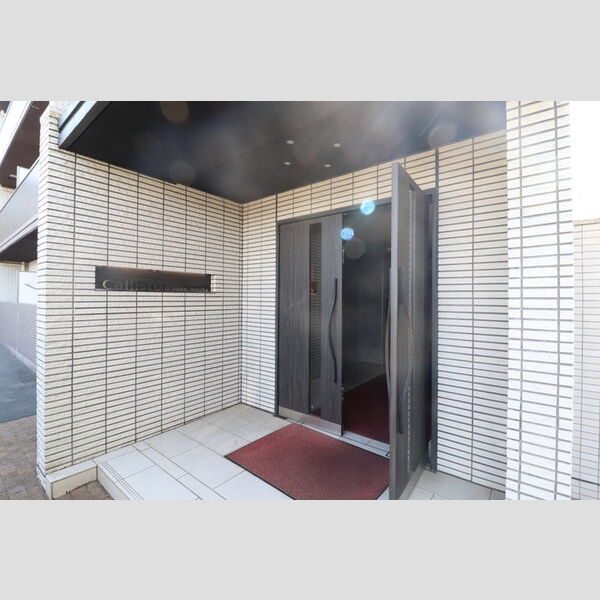 エントランス (エントランス)