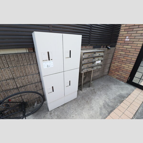 現地周辺 (宅配BOX)