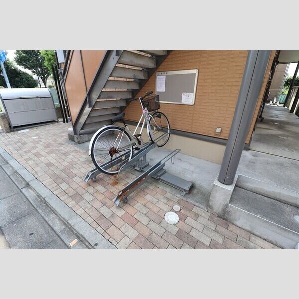 駐車場 (駐輪場)