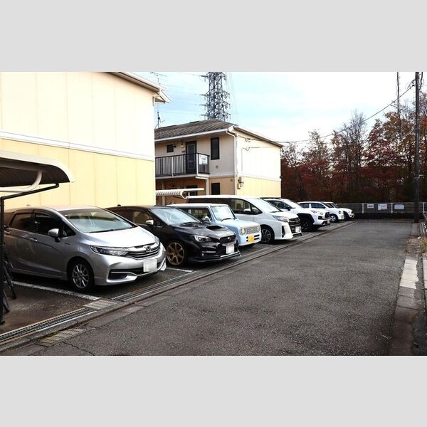 駐車場 (駐車場)