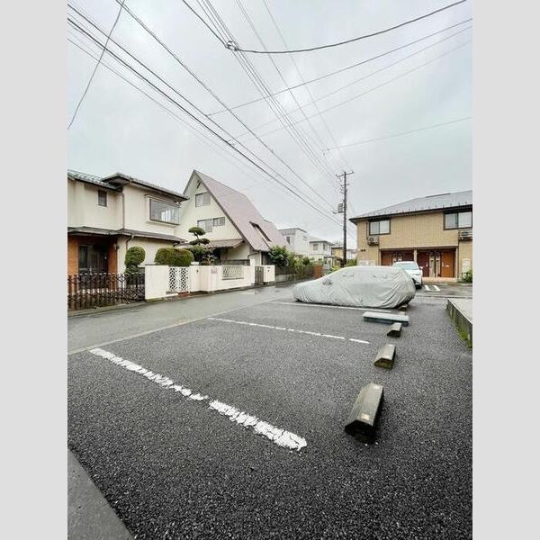 駐車場 (駐車場)