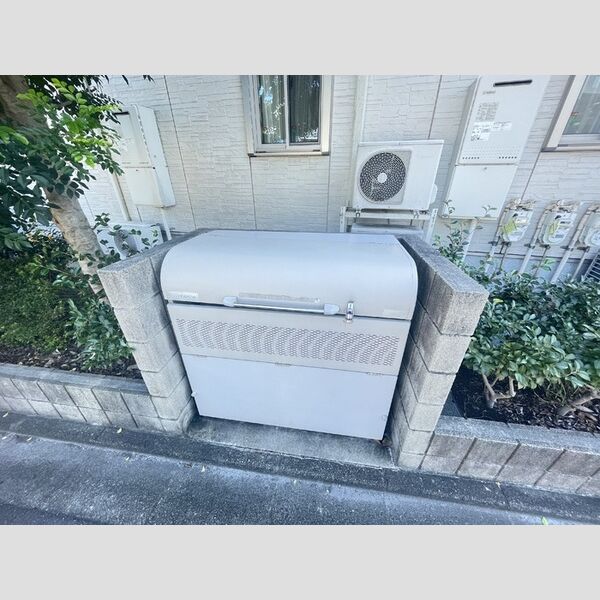 現地周辺 (ゴミ捨て場)