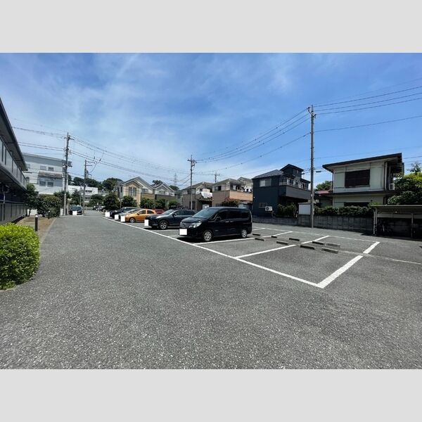 駐車場 (駐車場)