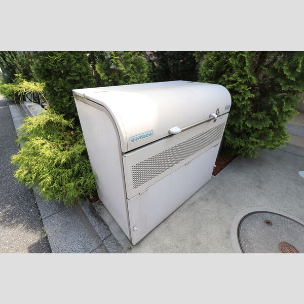 現地周辺 (ゴミ捨場)