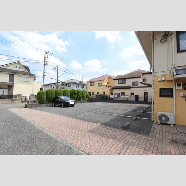 駐車場 (駐車場)