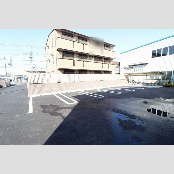 駐車場 (駐車場)