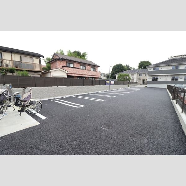 駐車場 (駐車場)