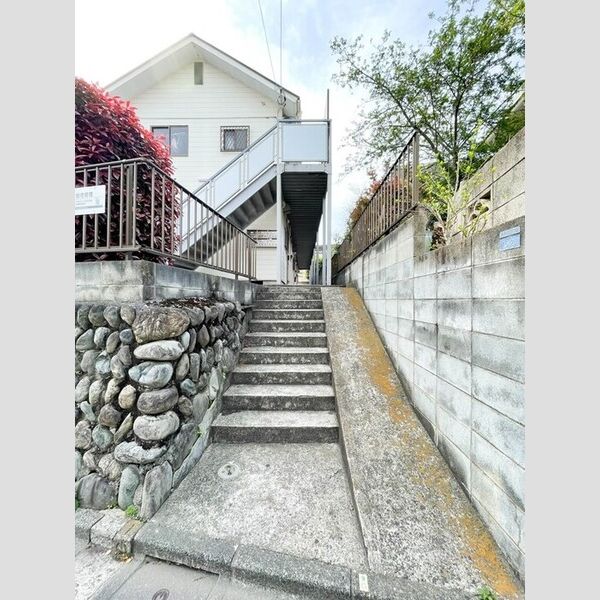 現地周辺 (階段)