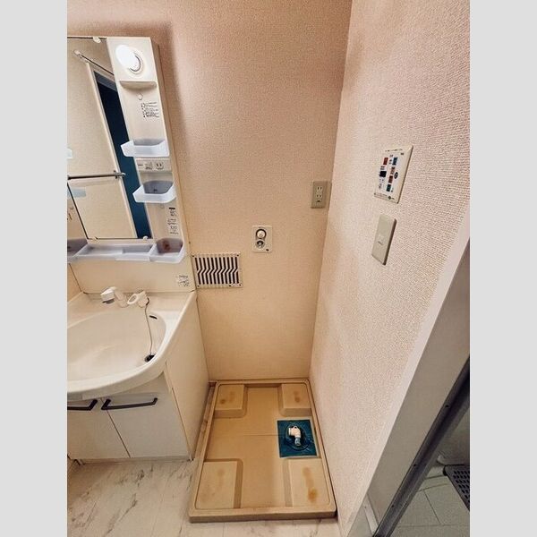 その他 (洗濯機置き場)
