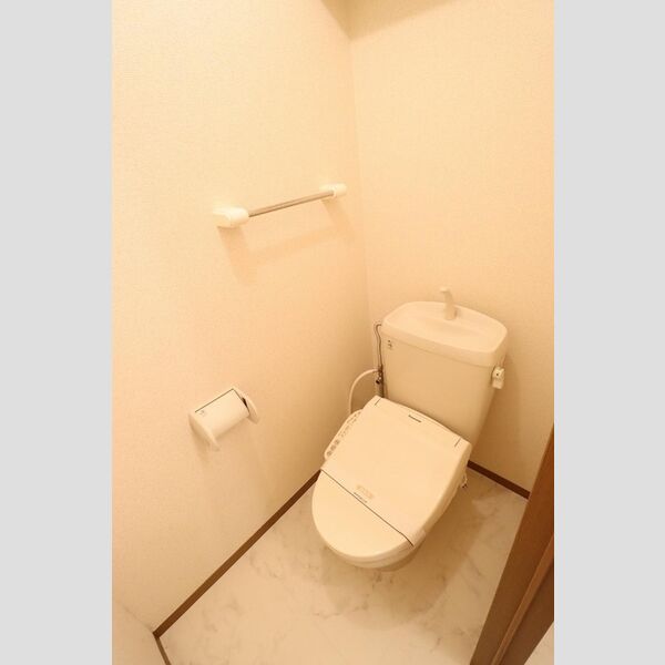 トイレ (シャワートイレ(温水洗浄暖房便座))