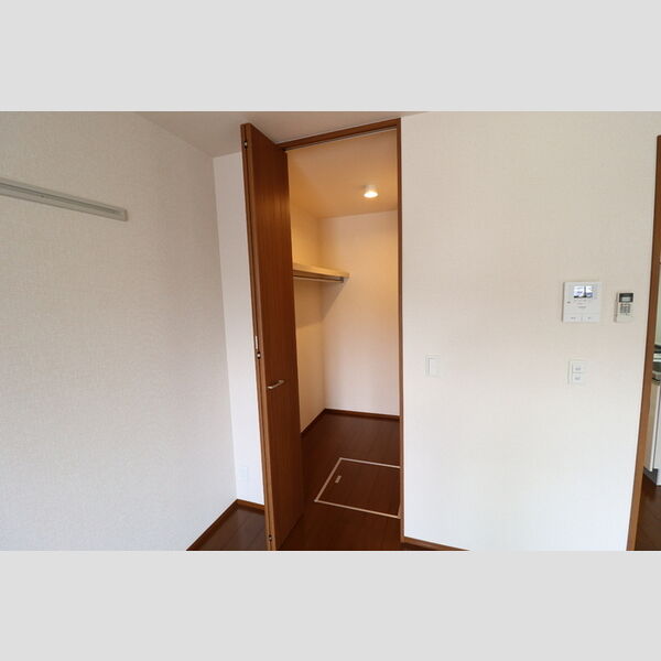 収納 (ウォークインクローゼット)