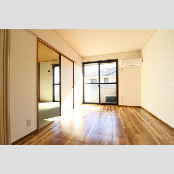 居室・リビング (洋室)