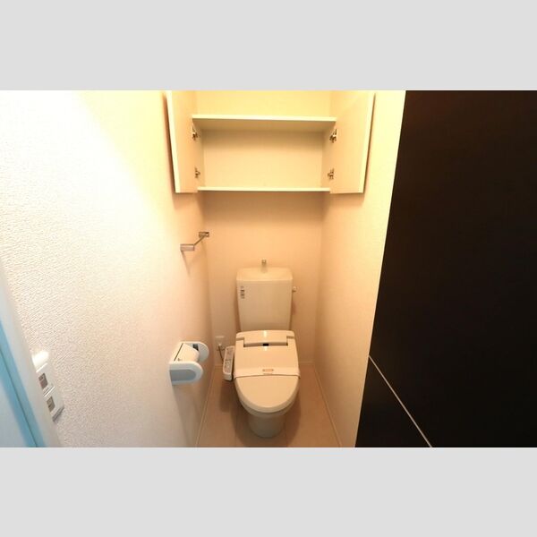 トイレ (温水洗浄便座)