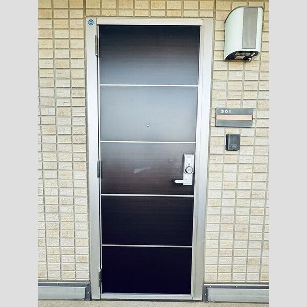 玄関 (玄関ドア)