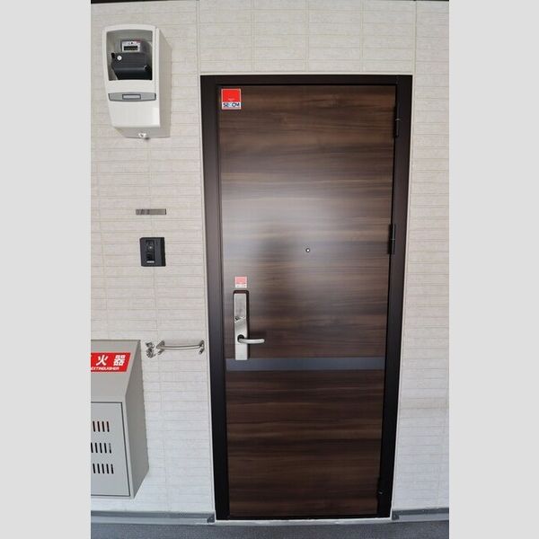 玄関 (玄関ドア)