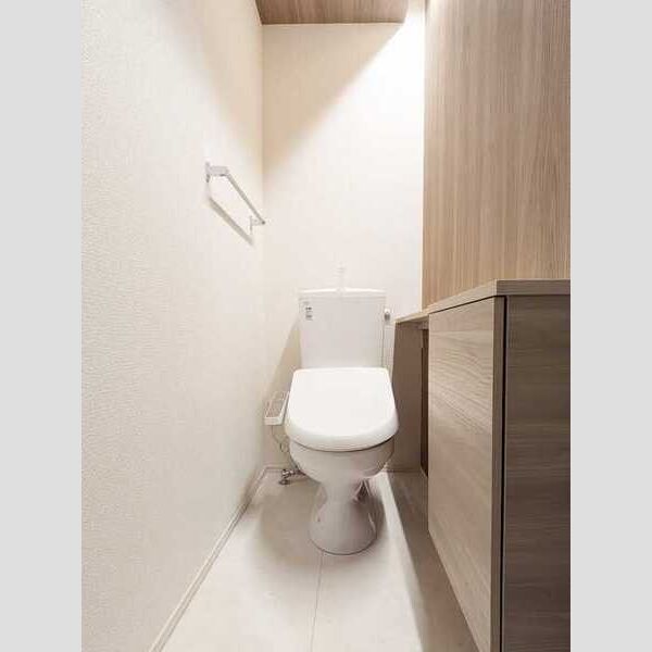 トイレ (温水洗浄便座)