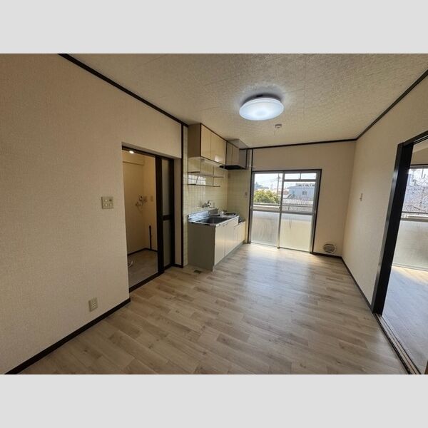 居室・リビング (DK)