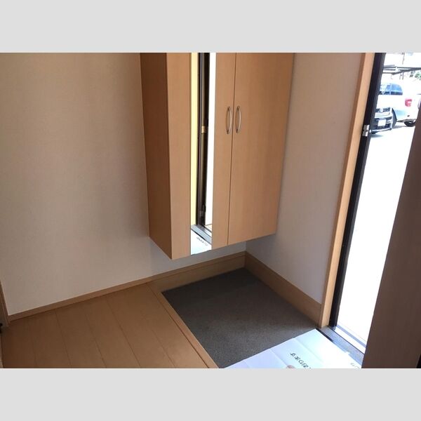 玄関 (玄関)