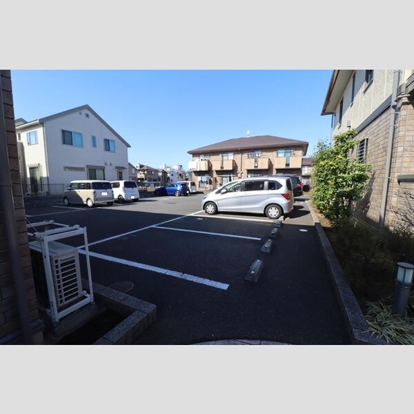 駐車場 (花水木　B・C・D　駐車場)