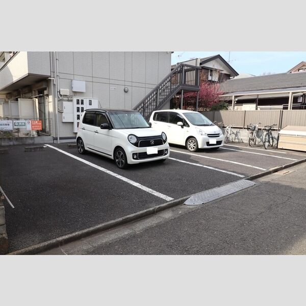 駐車場 (駐車場)