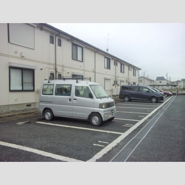 駐車場 (駐車場)