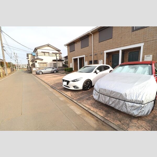 駐車場 (駐車場)