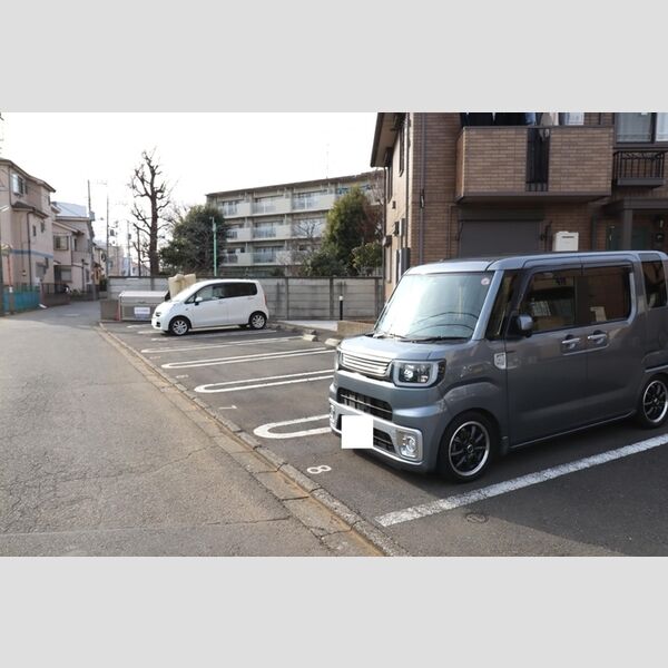 駐車場 (駐車場)