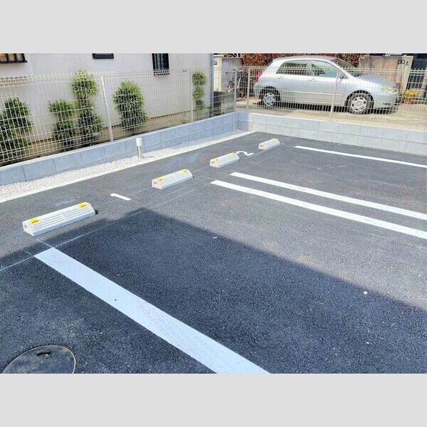 駐車場 (駐車場　小型車推奨)