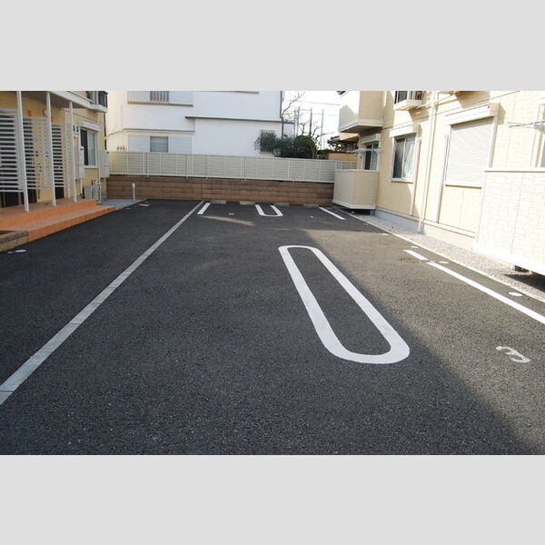 駐車場 (駐車場)