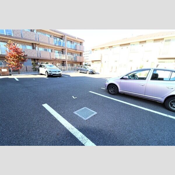 駐車場 (駐車場)