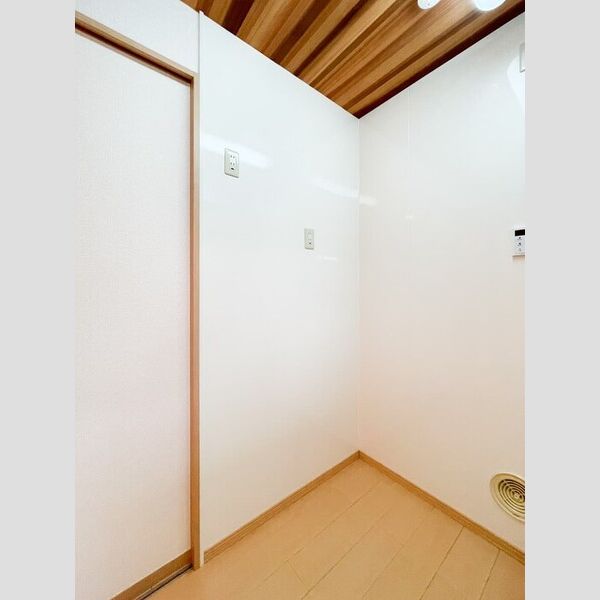 その他 (冷蔵庫置き場)