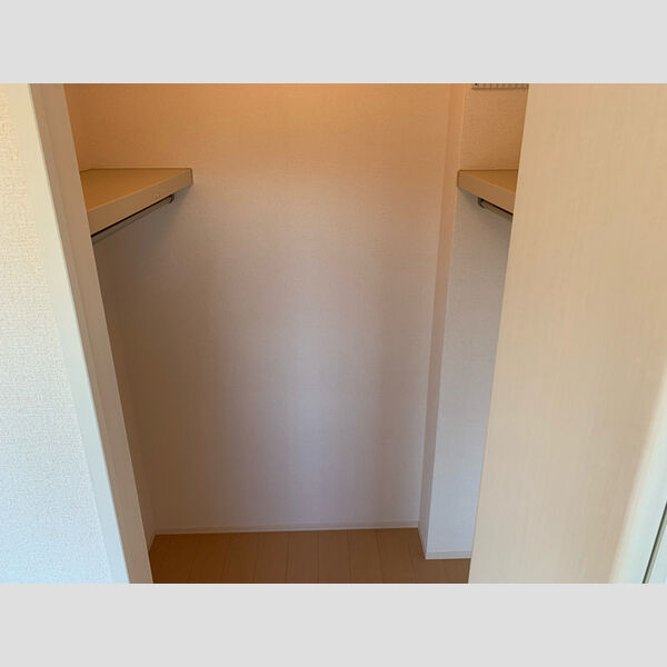 その他 (クローゼット)