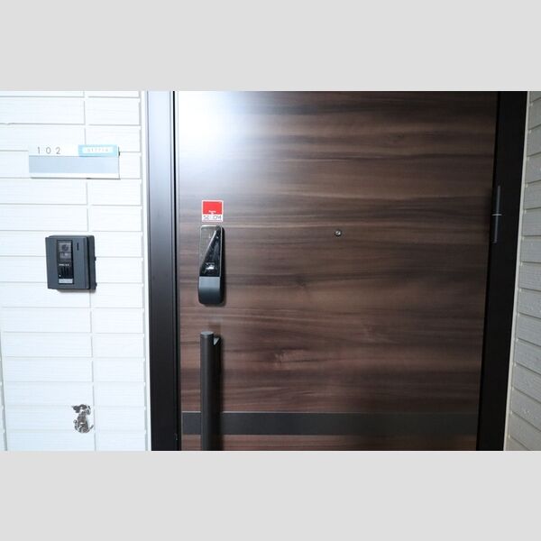 玄関 (玄関ドア)