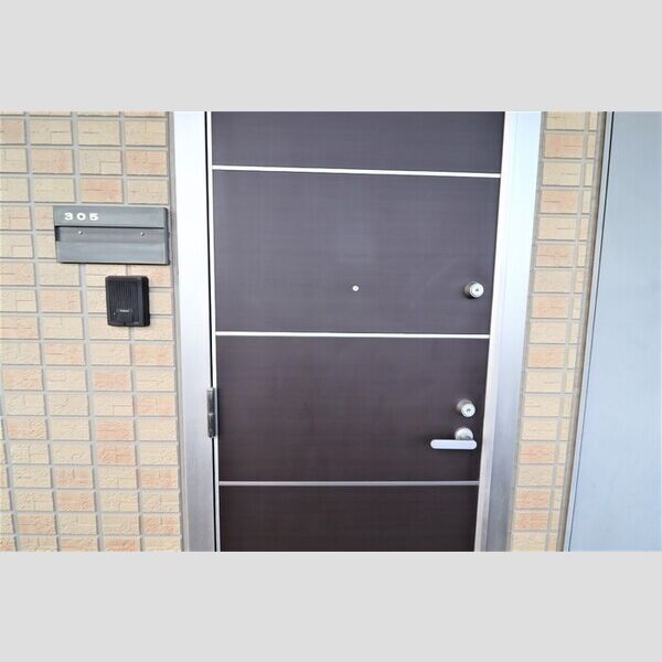 玄関 (玄関ドア)