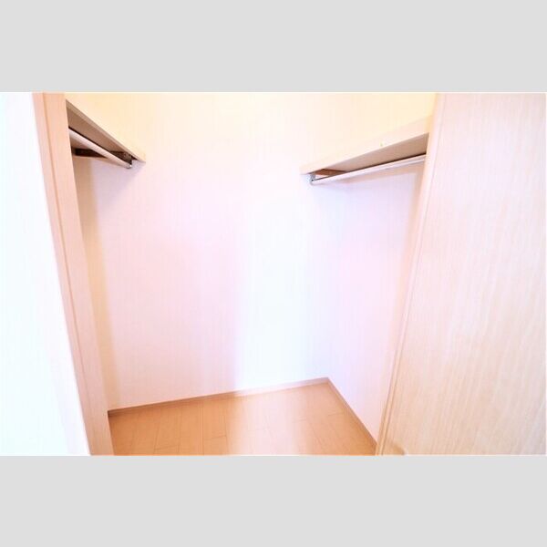 収納 (ウォークインクローゼット)