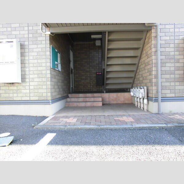 エントランス (エントランス)