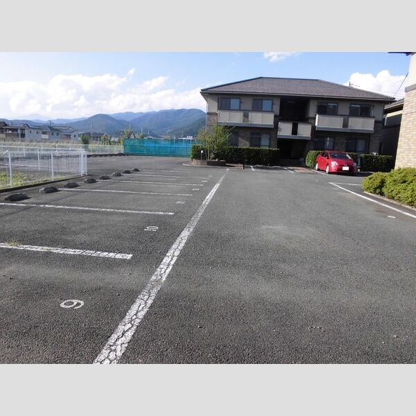 駐車場 (駐車場)
