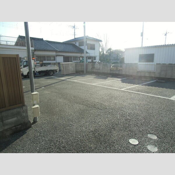 駐車場 (駐車場)