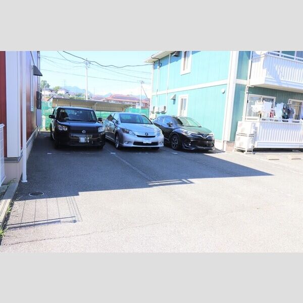 駐車場 (駐車場)