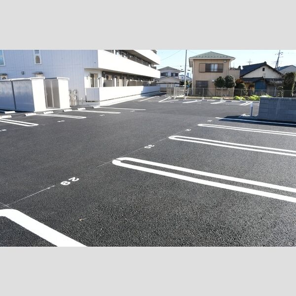 駐車場 (駐車場)