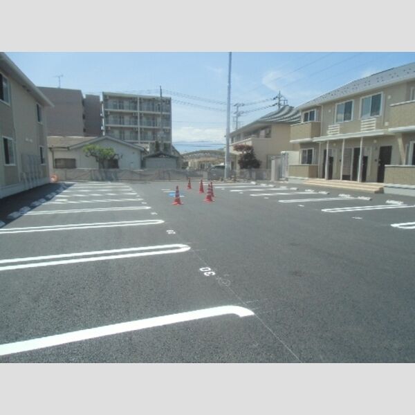駐車場 (駐車場)