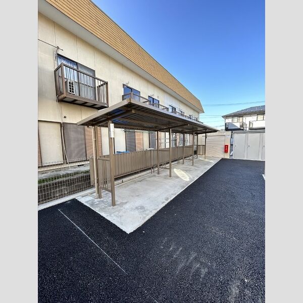 現地周辺 (駐輪場)