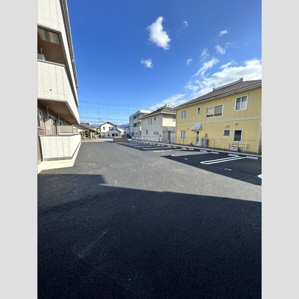 駐車場 (駐車場)