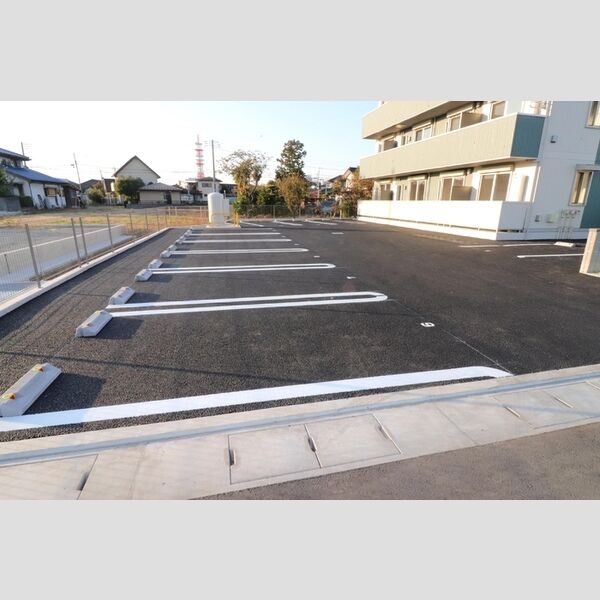 駐車場 (駐車場)