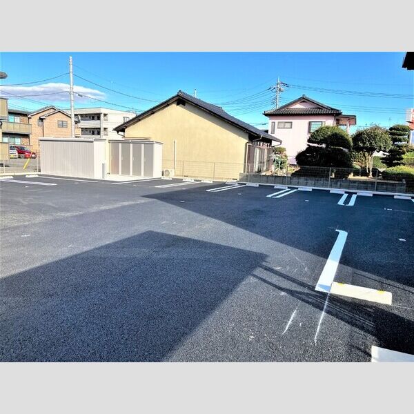 駐車場 (駐車場)