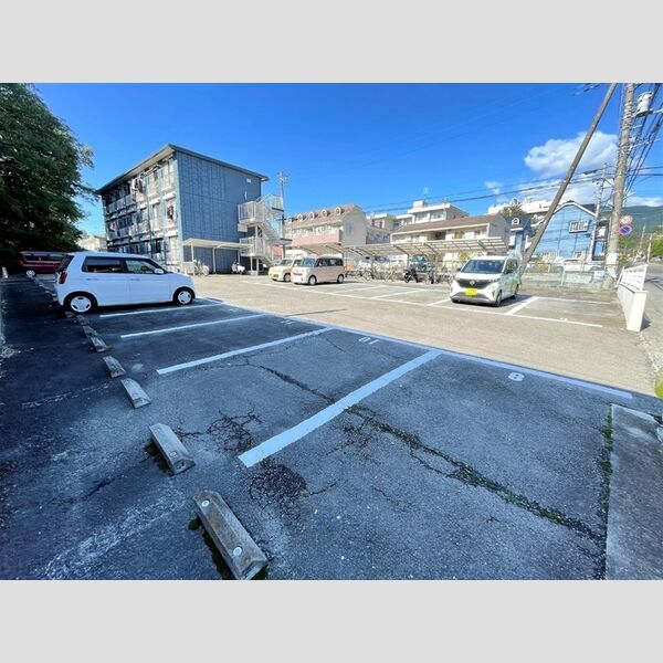 駐車場 (駐車場)