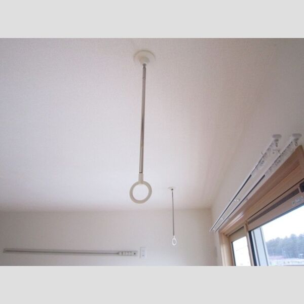 その他設備 (室内物干し)