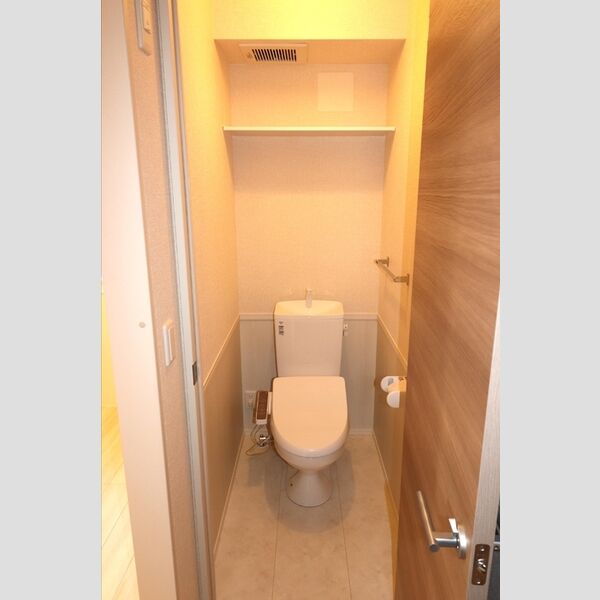 トイレ (温水洗浄暖房便座)