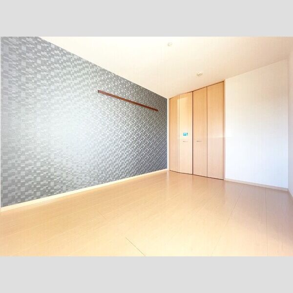 その他 (南側洋室)