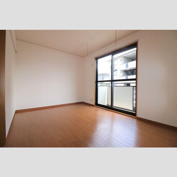 その他 (南側洋室)